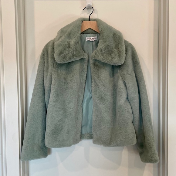 NWOT Charlie holiday faux fur coat ✨ - Picture 7 of 10
